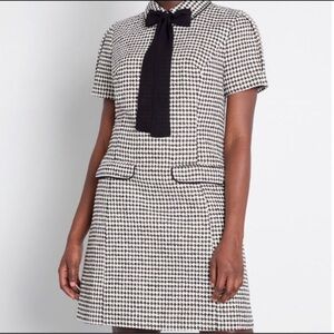 ModCloth Houndstooth Bow-Tie Dress – Size M